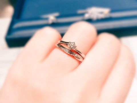 【銀座ダイヤモンドシライシの口コミ】 王道の１つダイヤのものが良く、探しておりました。エバーアフターは、ダ…