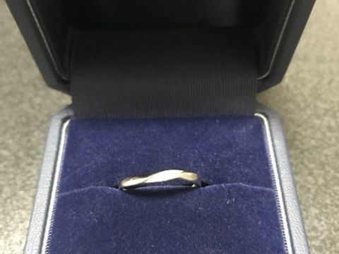【銀座ダイヤモンドシライシの口コミ】 １つ１つの指輪を職人が手作りしているところに魅力を感じます。また、シ…