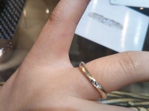 【杢目金屋(もくめがねや)の口コミ】 木目柄が他の店舗ではなかなかなく、しかもその柄も1本1本作るため、世界…