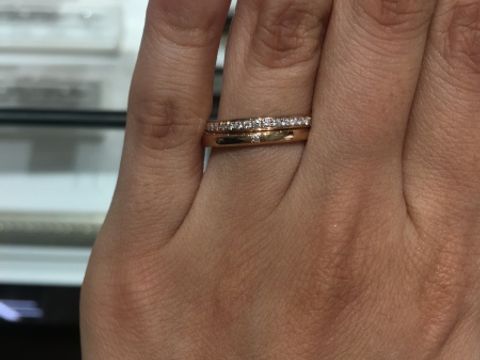 【LUCIE(ルシエ)の口コミ】 華奢なリングを探していたので
付けた時とてもしっくりきました！！
色も…