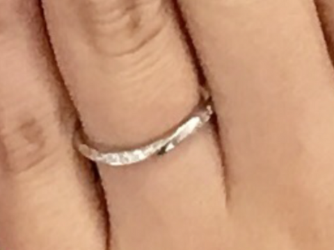 【アイプリモ(I-PRIMO)の口コミ】 １つずつていねいにつくられた指輪だと教えていただきました。シンプルな…