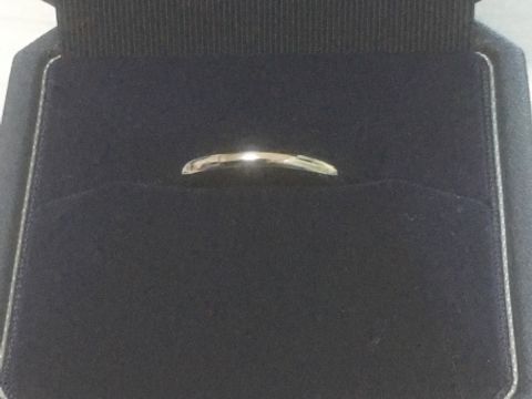 【銀座ダイヤモンドシライシの口コミ】 仕事上、手を使うことが多いので、ずっとつけることを考えて出来る限りシ…