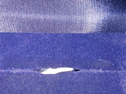 【銀座ダイヤモンドシライシの口コミ】 婚約指輪とセットでつけることを前提に選びました。スターリーがより華や…