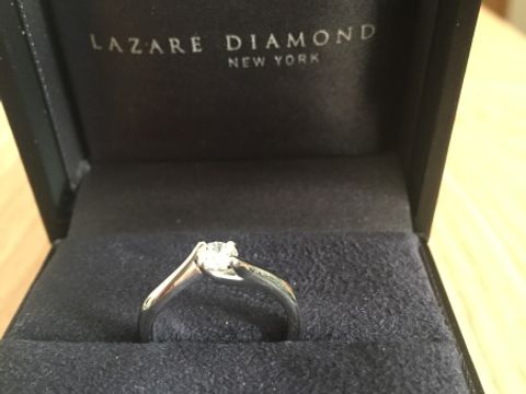【ラザール ダイヤモンド(LAZARE DIAMOND)の口コミ】 接客が非常に丁寧で、ダイアモンドに対するこだわりがわかったことが1番の…