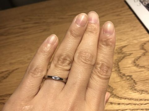 【BIJOUPIKO(ビジュピコ)の口コミ】 3個ダイヤがついているものですが、大きさが少し異なる石で並び方もオシャ…