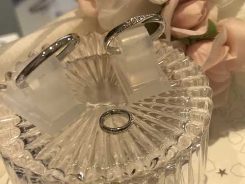 【festaria VOYAGE(フェスタリア ボヤージュ)の口コミ】 結婚指輪は普段からずっとつけていたいと思い、派手すぎないストレートタ…