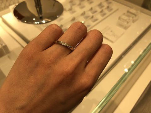 【bijou SOPHIA(ビジュソフィア)の口コミ】 希望の価格に合わせて素材を選べるところや、今フェア中で内側の石も無料…