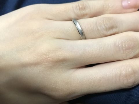 【Ptau(ピトー)の口コミ】 ピトーのリバースマットという指輪です。硬くて丈夫な点に惹かれてこの指…