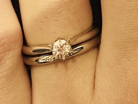 【銀座ダイヤモンドシライシの口コミ】 ストレートでシンプルな指輪で、なおかつ少しの可愛いらしさがある指輪を…