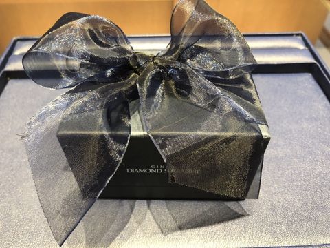 【銀座ダイヤモンドシライシの口コミ】 迷いに迷いましたが、ダイヤモンドの輝きと着け心地が一番良かったです！…