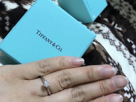 【ティファニー(Tiffany & Co.)の口コミ】 婚約指輪は一粒ダイヤのデザインがいいな〜とふわっと伝えてはいましたが…