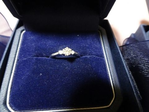【銀座ダイヤモンドシライシの口コミ】 婚約指輪を探すなかで、色々なサイトを見ながら口コミを参考にしてお店に…