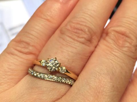 【シャネル(CHANEL)の口コミ】 当初はウェーブデザインの結婚指輪は考えていなかったのですが、この、リ…