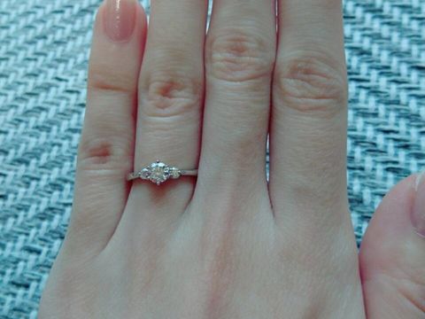 【銀座ダイヤモンドシライシの口コミ】 最初にホームページでデザインを選んでから伺いました。目的はレガーレで…