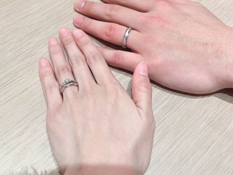 【VANillA(ヴァニラ)の口コミ】 婚約指輪と合う感じの指輪を探していて、旦那さんが太めの指輪が欲しくて…