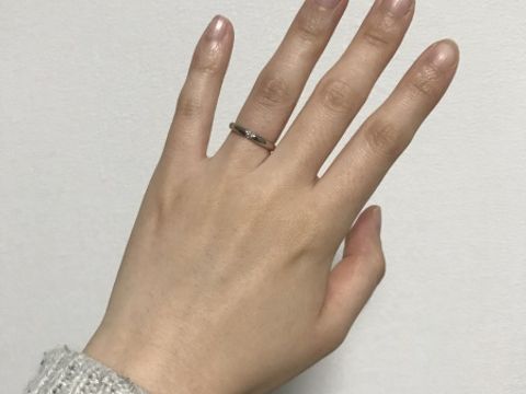 【銀座ダイヤモンドシライシの口コミ】 シンプルなデザインなので、毎日身につけるものとしてとても良いと思いま…