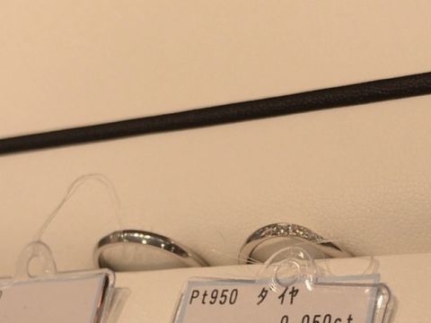 【GALA JEWELRY(ガラジュエリー)の口コミ】 色々試着しましたが、何よりリーズナブルなのが一番だと思います。
こちら…