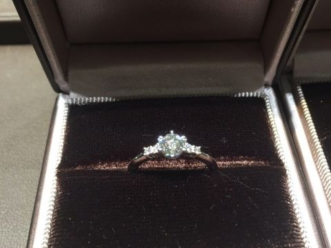 【アイプリモ(I-PRIMO)の口コミ】 ネットでこの指輪を見た時に一目惚れしました！実際につけてみるとやっぱ…