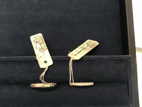 【4℃ BRIDAL(ヨンドシーブライダル)の口コミ】 エタニティタイプでキラキラと輝きとても可愛いです。細めのデザインなの…