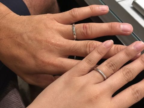 【アイプリモ(I-PRIMO)の口コミ】 指が短いのでダイヤが斜めにあしらわれているものを試着しました。斜め効…