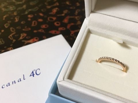 【canal4℃(カナルヨンドシー)の口コミ】 細身で普段使いにもなるデザインだったから。元々指が細く、スタッフから…