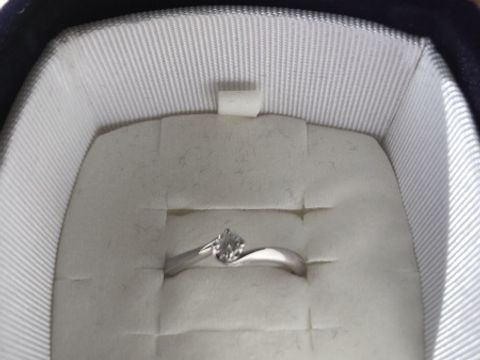 【4℃ BRIDAL(ヨンドシーブライダル)の口コミ】 派手なデザインや角ばったもの、ゴツゴツとしたものが苦手でナチュラルな…