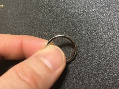 【4℃ BRIDAL(ヨンドシーブライダル)の口コミ】 スタッフさんから「プラチナで耐久性もあるし、シンプルなデザインなので…