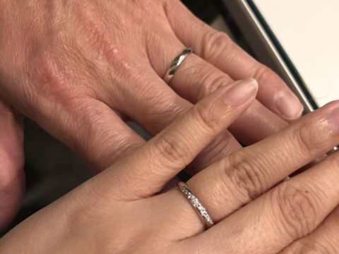 【ラザール ダイヤモンド(LAZARE DIAMOND)の口コミ】 ダイヤの質、輝き、デザインとプラチナの輝きが決めてです。
他のお店でも…