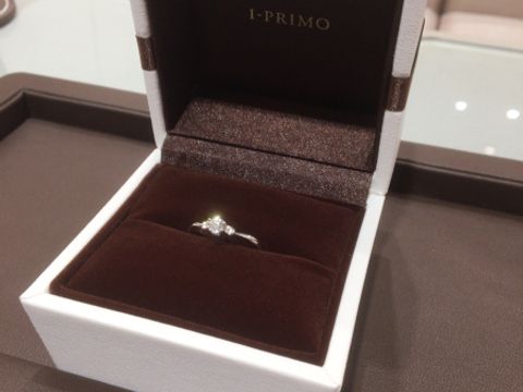 【アイプリモ(I-PRIMO)の口コミ】 ダイヤモンドをプレゼントしてもらっていたので、リング？を2人で選びに行…