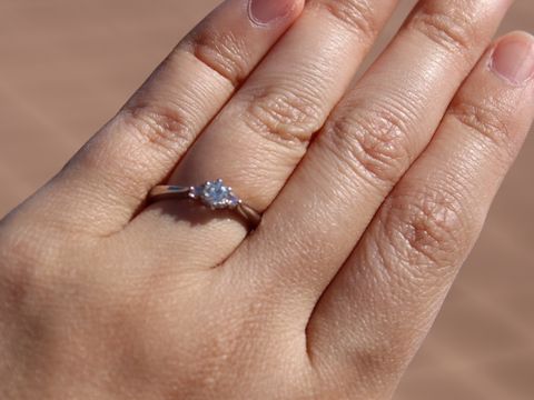 【アイプリモ(I-PRIMO)の口コミ】 上からみるとシンプルだけど、可愛らしくとても上品。でも横から見るとハ…