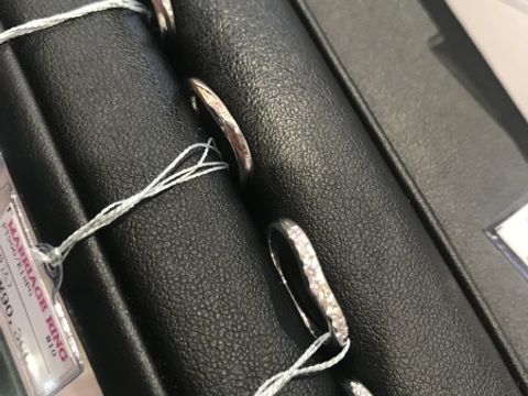 【Ginza Rim(銀座リム)の口コミ】 デザインとしてシンプルなものよりも、可愛らしいものが多かった。どの指…