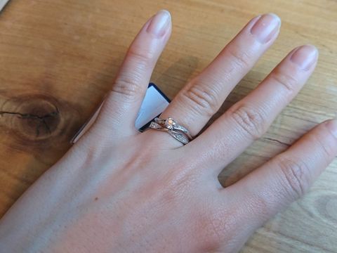 【ith(イズ)の口コミ】 とにかく他のブランドとちがった世界観がとても素敵でした。
素材もプラチ…