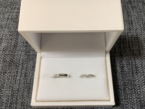 【宝寿堂(ほうじゅどう)の口コミ】 先にこちらで婚約指輪を購入していたため、重ね付け出来る結婚指輪を提案…