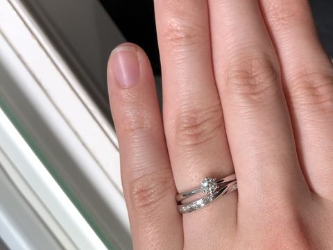 【ジュエリーツツミ(JEWELRY TSUTSUMI)の口コミ】 婚約指輪と結婚指輪はもともとセットのものではなく、それぞれ気に入った…