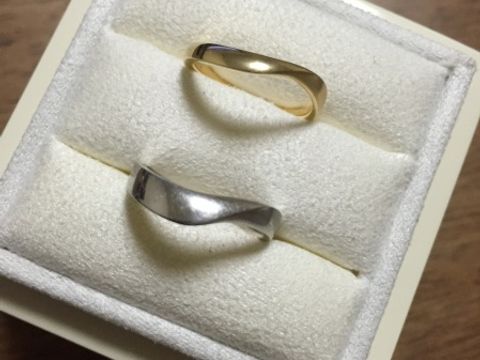 【LUCIE(ルシエ)の口コミ】 プロポーズの際に彼に購入してもらった婚約指輪に合う指輪を同じブランド…