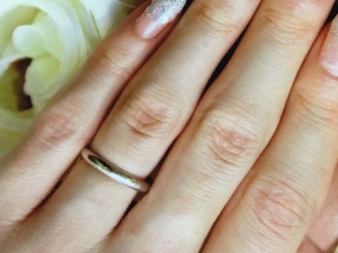 【カルティエ(Cartier)の口コミ】 ずっと付けていられるシンプルなものを探していて見つけました。
形・色・…