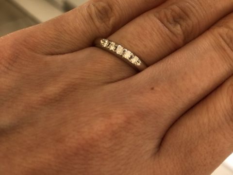 【ROYAL ASSCHER(ロイヤル・アッシャー)の口コミ】 ダイヤモンドの品質がとても良いです。輝きもカットも最高品質だと思いま…