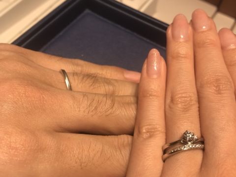 【銀座ダイヤモンドシライシの口コミ】 指輪を選んでいく中でびっくりしたのが
彼もわたしも最初から最後まで
「S…