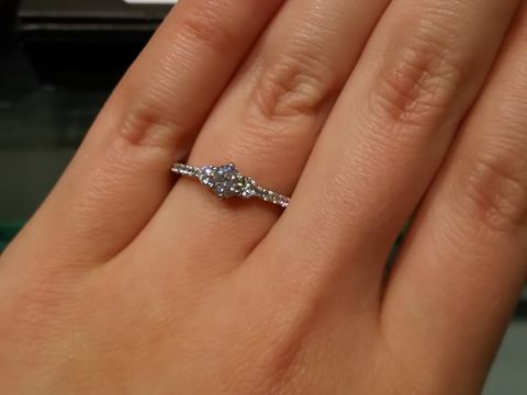 【アイプリモ(I-PRIMO)の口コミ】 全体的にキラキラした華やかなデザインを最初から希望していました。いろ…