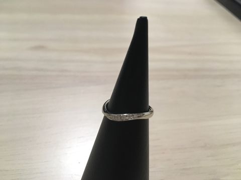 【DIYARTH(ディヤース)の口コミ】 ウェディングイベントでホシノスナの指輪を試着した時にフィット感が好き…