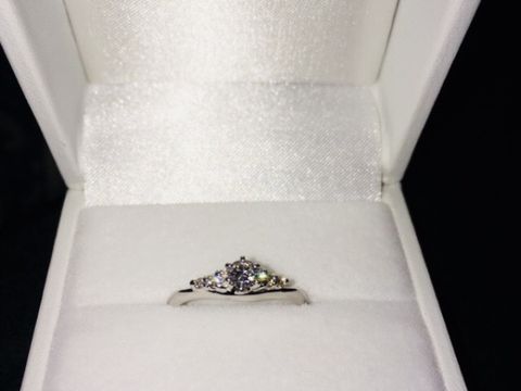 【宝寿堂(ほうじゅどう)の口コミ】 婚約指輪は、いらないと思っていたのですが、亡き義母のダイヤの指輪を使…