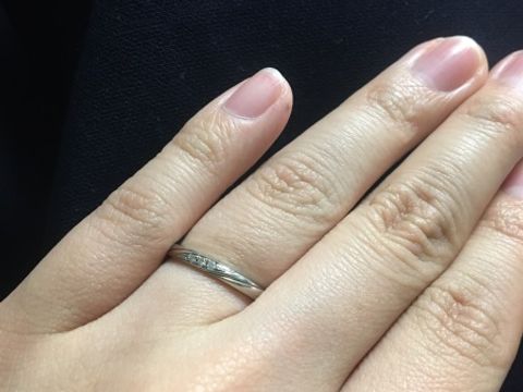 【アイプリモ(I-PRIMO)の口コミ】 ダイヤのありなしや、ストレートかくびれ形などとても悩みましたが、シン…