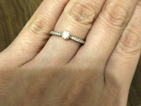 【Ponte Vecchio(ポンテヴェキオ)の口コミ】 婚約指輪はつけないでしまわれているという周りの友人の話を聞いて、
私は…
