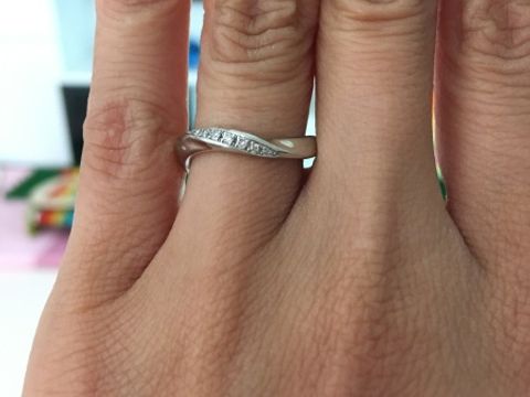 【１／ｆ エフブンノイチの口コミ】 シンプルかつ可愛いと思った。歳を取っても飽きないデザインのものを探し…