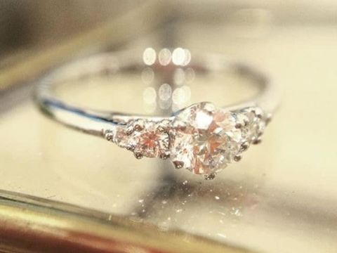 【SIENAROSE(シエナロゼ)の口コミ】 婚約指輪は自分で気に入ったものを選びたかったので、元々好きだったシエ…