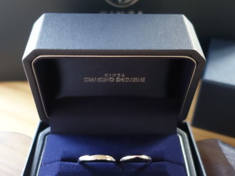 【銀座ダイヤモンドシライシの口コミ】 一生飽きずに着用できるシンプルな指輪であることが第一条件でした。しか…