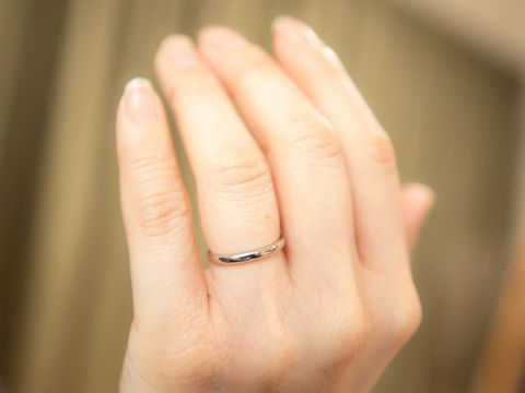 【カルティエ(Cartier)の口コミ】 シンプルな指輪を妻と一緒に探していました。他の海外ブランドのものとほ…