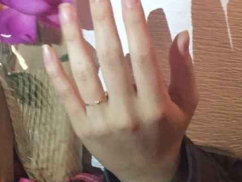 【agete(アガット)の口コミ】 一応婚約指輪というかたちになりますが、私自身特に指輪に興味はなく、値…