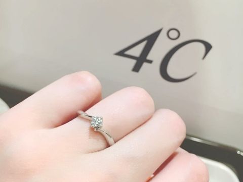 【4℃ BRIDAL(ヨンドシーブライダル)の口コミ】 種類が多く豊富で可愛いデザインが多いです。ダイヤモンドがキレイでした…