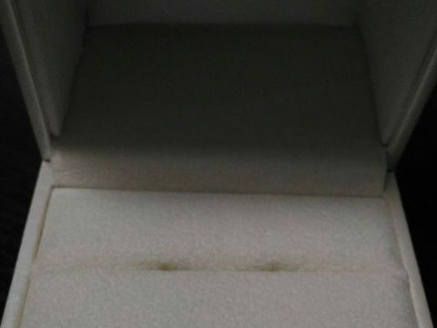 【アンジェリックフォセッテ(Angelique Fossette)の口コミ】 私は細身の物を希望し、主人は太めの物を希望して折り合いが付かなかった…